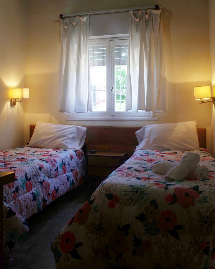 Hosteria Robert Villa Gesell Eksteriør bilde