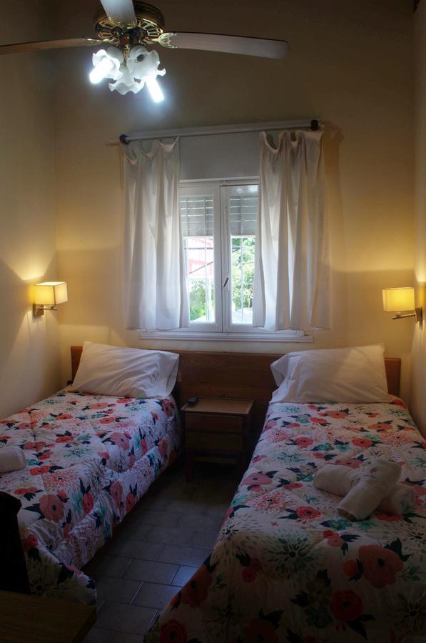 Hosteria Robert Villa Gesell Eksteriør bilde