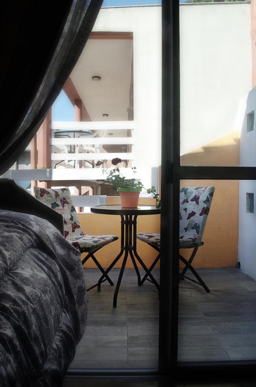 Hosteria Robert Villa Gesell Eksteriør bilde